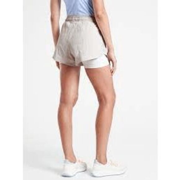 NWT Size 10 Athleta TREKKIE CREST 2 IN 1 SHORTIE - Picture 1 of 5
